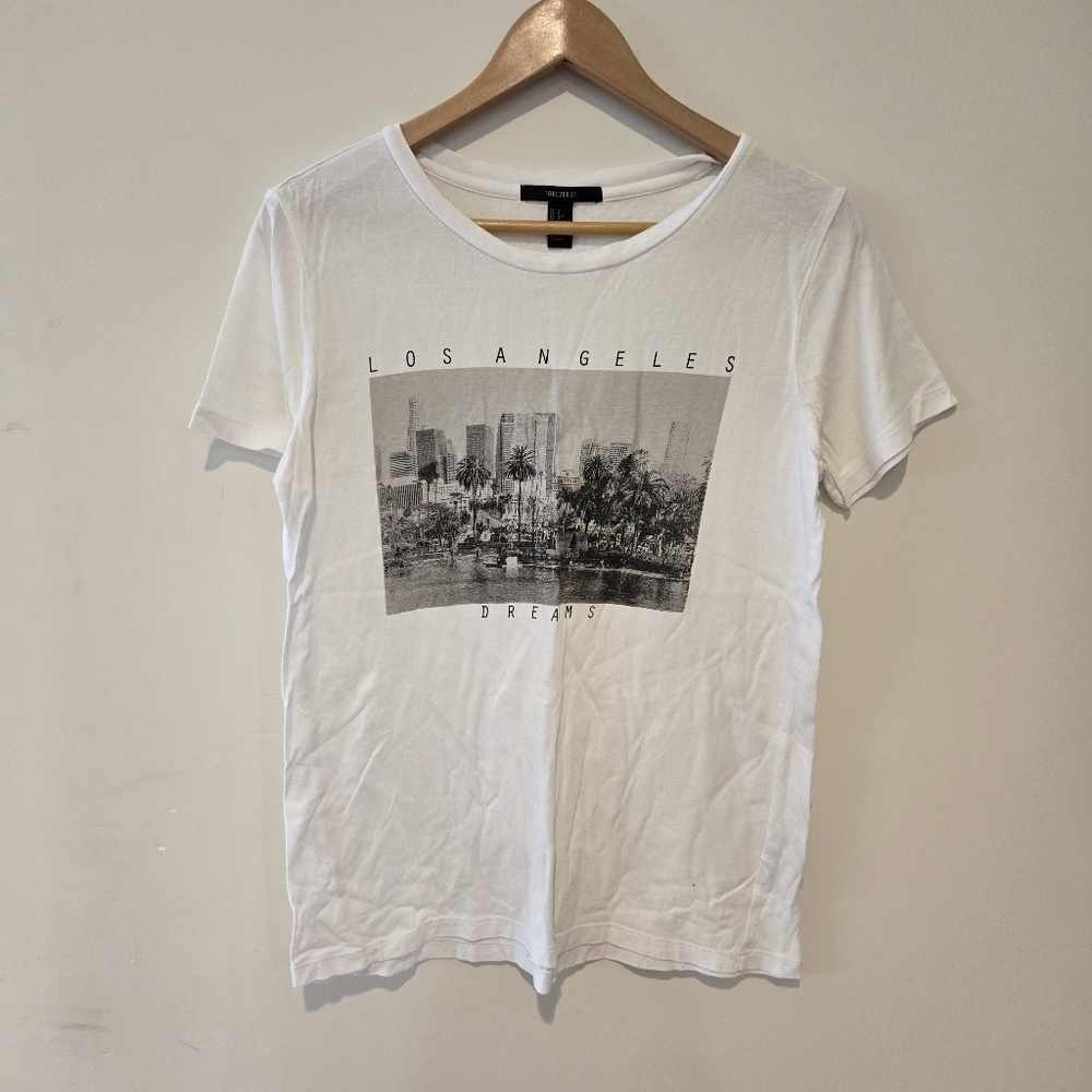Forever21 Los Angeles white and black cityscape graphic tshirt small